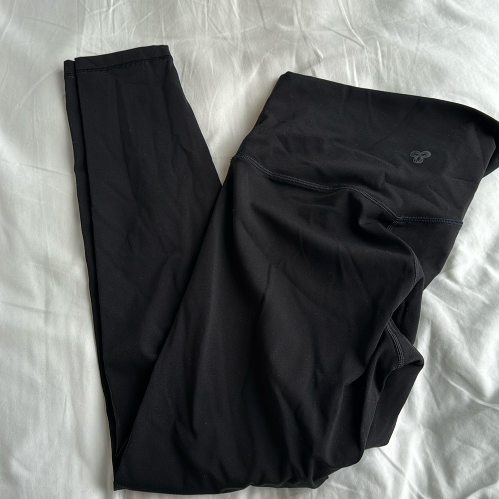 Aritzia TNA action M